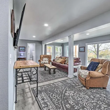 Spacious Lakefront Retreat With Hot Tub And Dock!